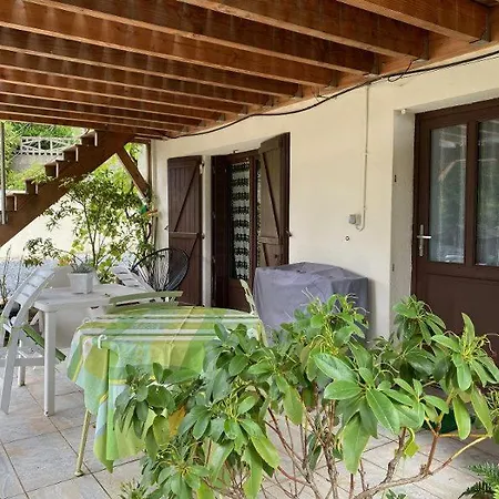 F1 Avec Terrasse Et Vue Sur Jardin Arbore - Fraicheur Naturelle Du Rez De Jardin - Parking