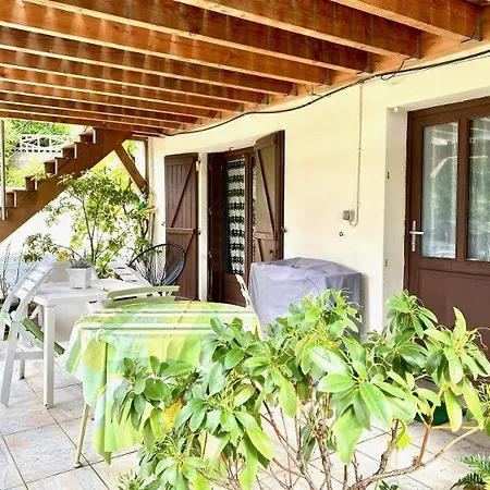 F1 Avec Terrasse Et Vue Sur Jardin Arbore - Fraicheur Naturelle Du Rez De Jardin - Parking Apartment Bellerive-sur-Allier