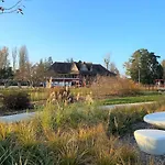 Apartmán F1 Avec Terrasse Et Vue Sur Jardin Arbore - Fraicheur Naturelle Du Rez De Jardin - Parking *