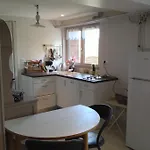 Apartmán F1 Avec Terrasse Et Vue Sur Jardin Arbore - Fraicheur Naturelle Du Rez De Jardin - Parking Bellerive-sur-Allier