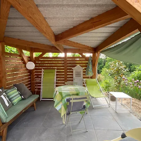 Ecrin De Verdure Aux Portes De Vichy - F1 Privatif Avec Terrasse & Parking Gratuit- Fraicheur Naturelle En Ete- Confort