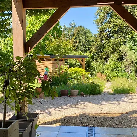Panzió Ecrin De Verdure Aux Portes De Vichy - F1 Privatif Avec Terrasse & Parking Gratuit- Fraicheur Naturelle En Ete- Confort